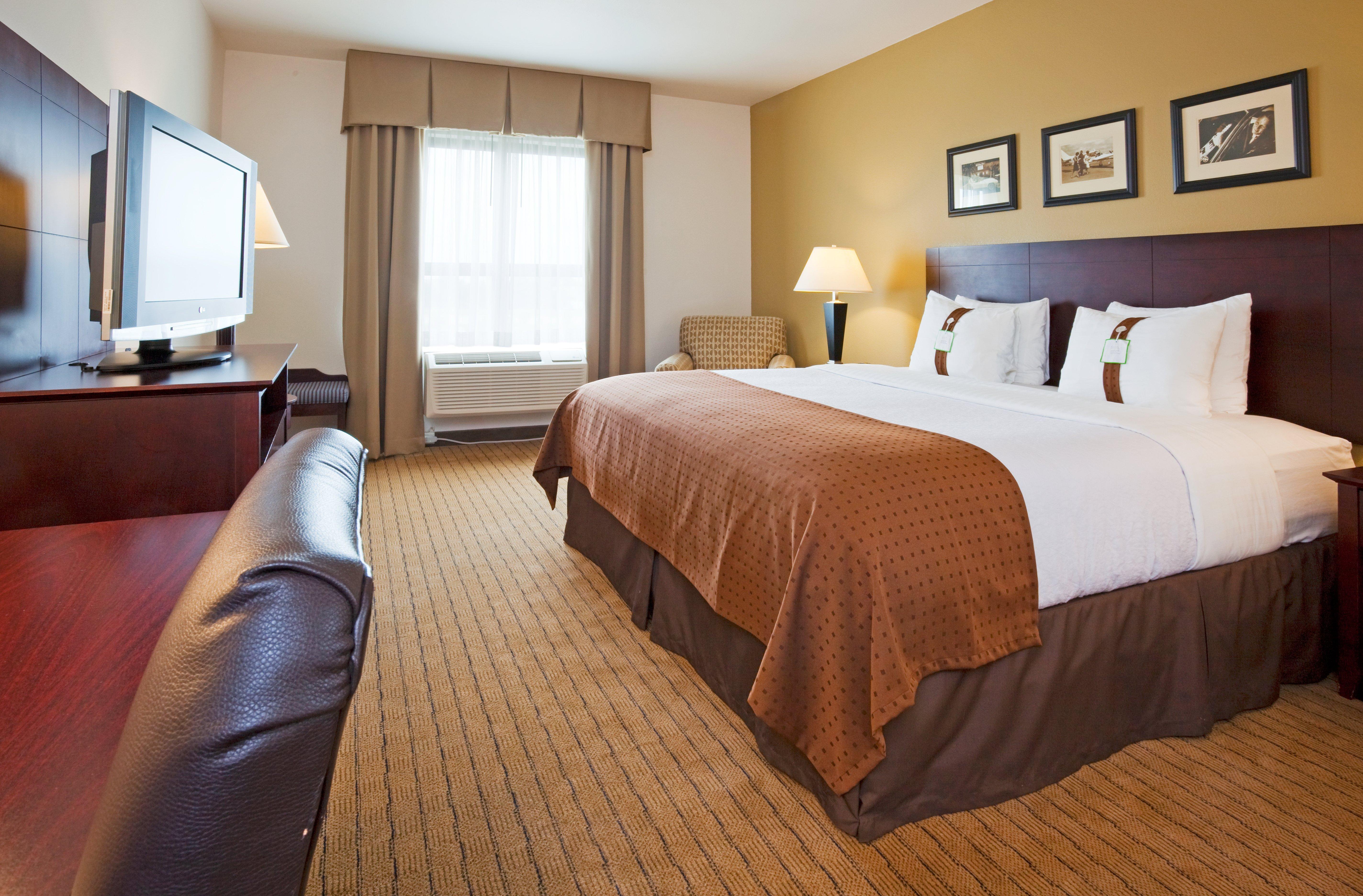 Holiday Inn Madison At The American Center By Ihg Екстериор снимка