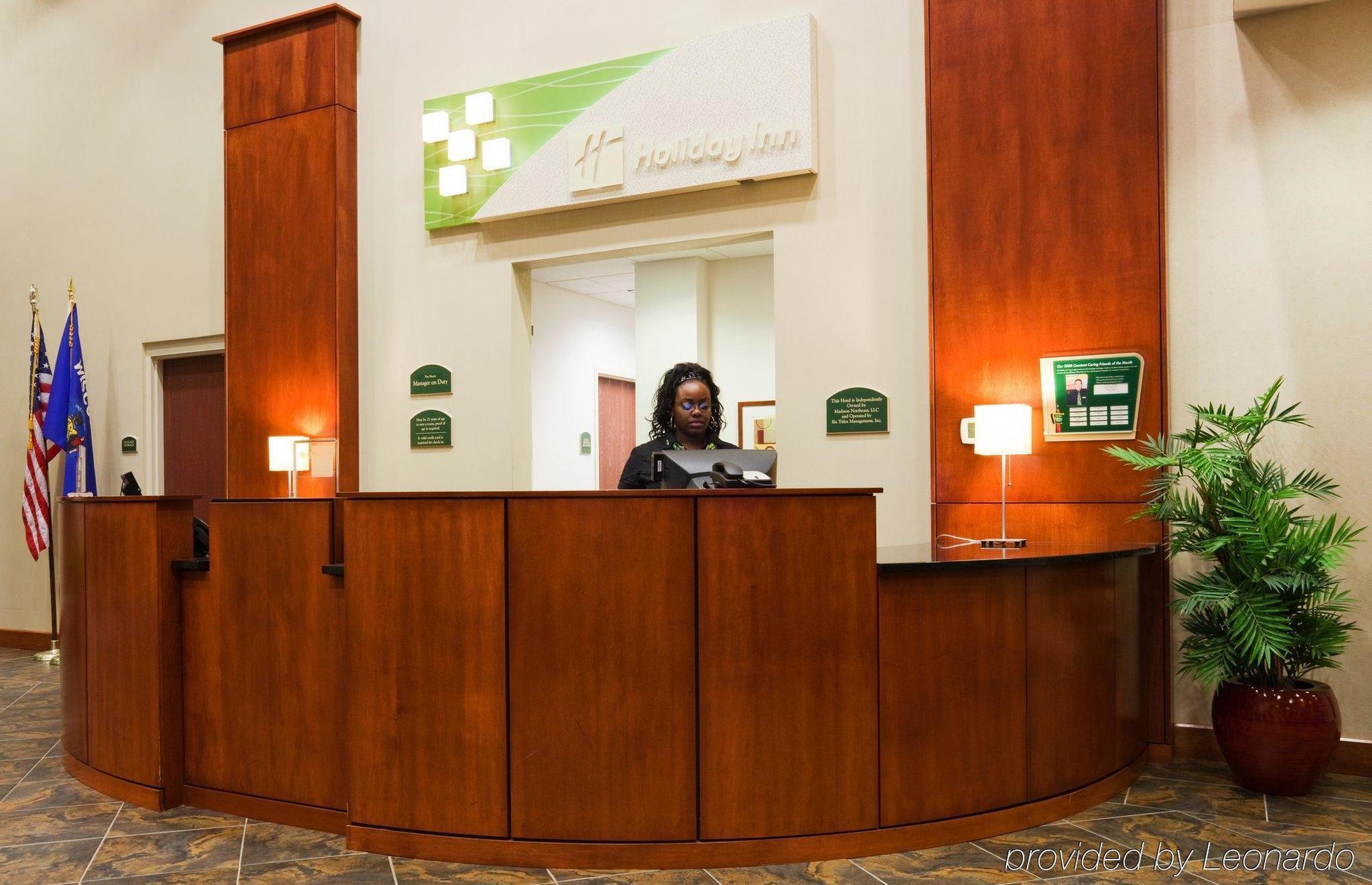 Holiday Inn Madison At The American Center By Ihg Интериор снимка